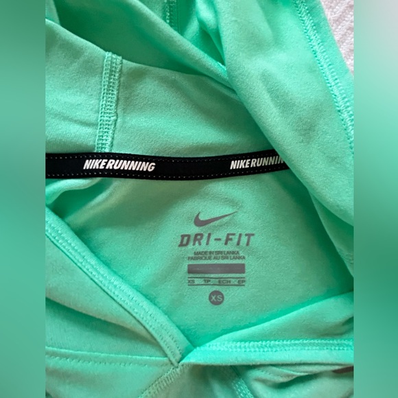 XS Nike dri fit running long sleeve lightweight top aqua color - Picture 3 of 4